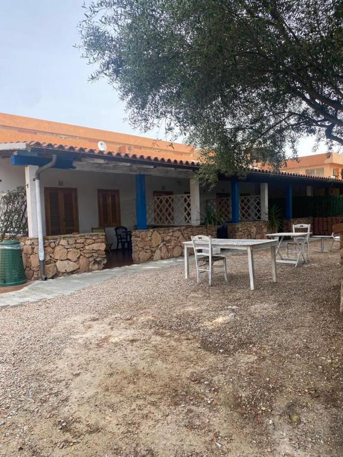 Le Stanze Del Mare Aparthotel Golfo Aranci Exterior photo