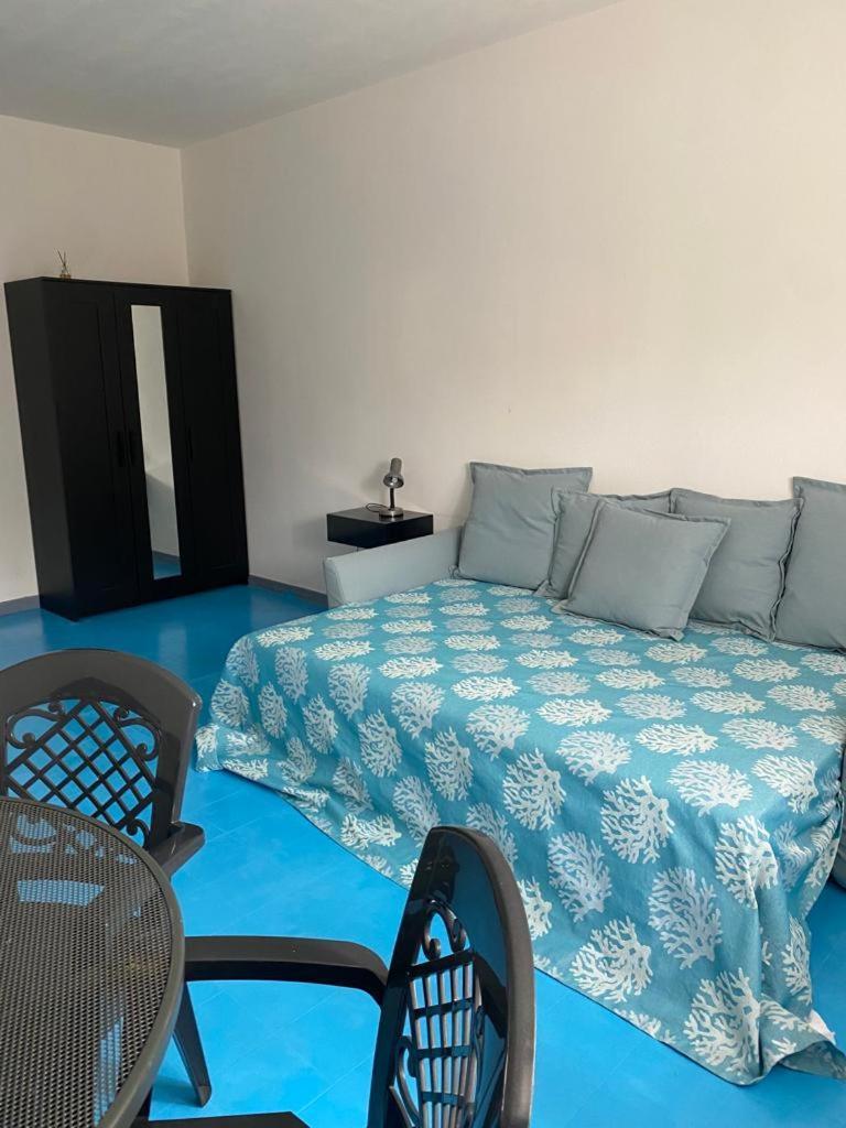 Le Stanze Del Mare Aparthotel Golfo Aranci Exterior photo