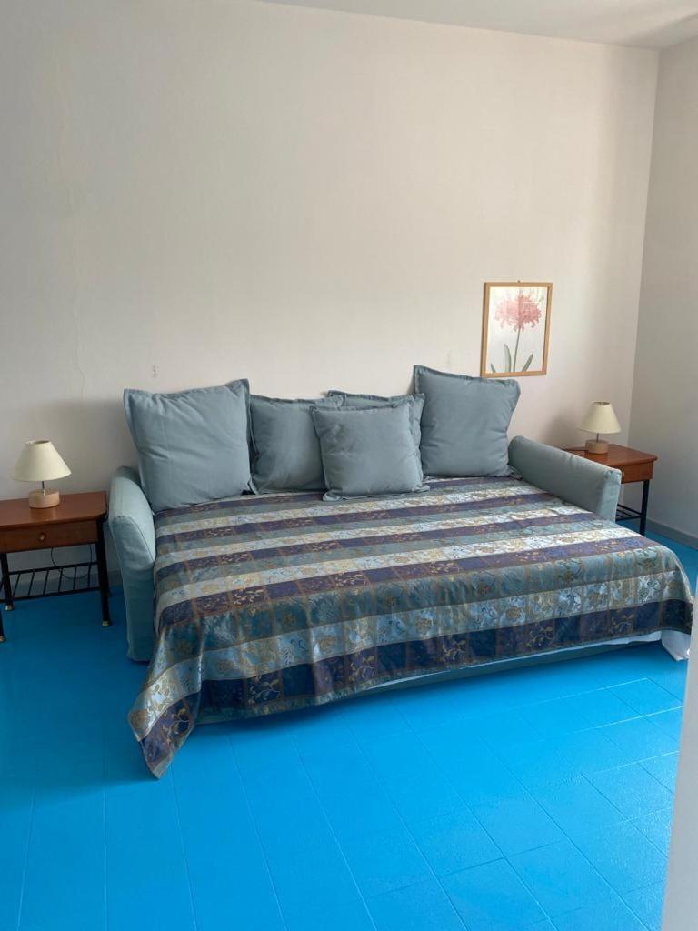 Le Stanze Del Mare Aparthotel Golfo Aranci Exterior photo